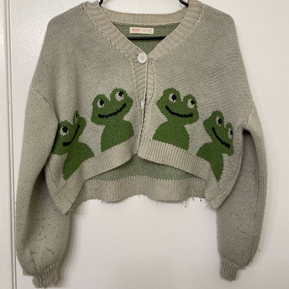 Cropped knit frog sweater in size medium.